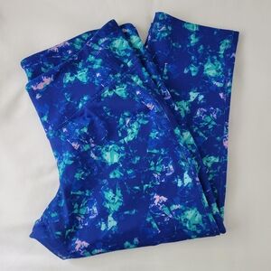 Old Navy || XL Blue Abstract Print Go Dry Fitted Active Cropped Pants